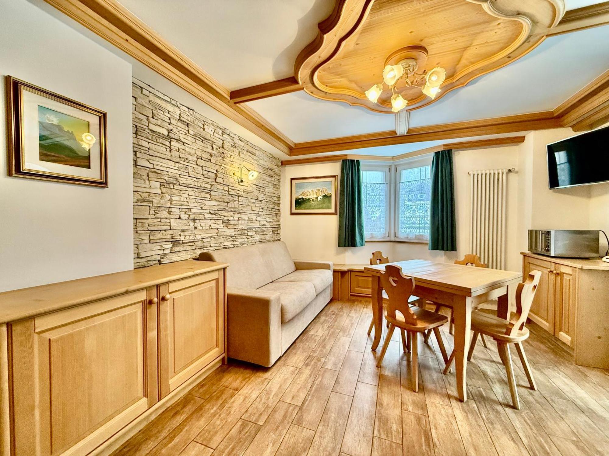 B&B Cesa Planber Mountain View Bike Friendly Канацеї Номер фото